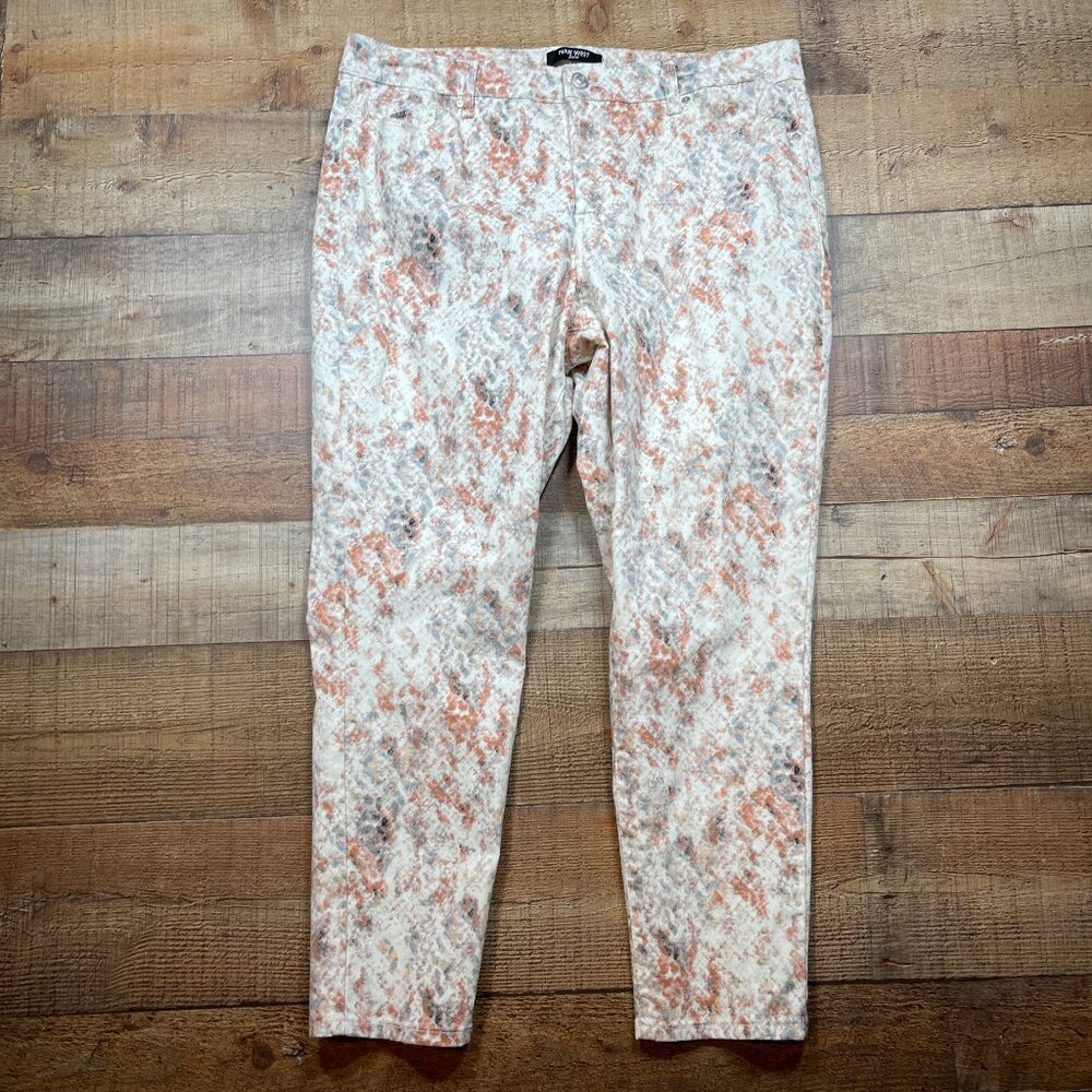 Nine West Gramercy Skinny Ankle Jeans White Snake Print size 16